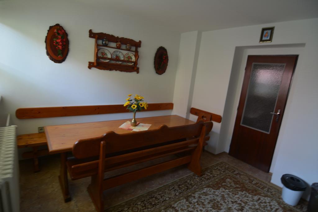Privat Marika Apartment Nová Lesná Exterior foto